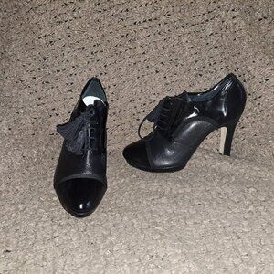 REPETTO PARIS-Black Shiny/Pebbled Leather Platform/Cap Toe/Tassels-Sz 39.5-NWOB